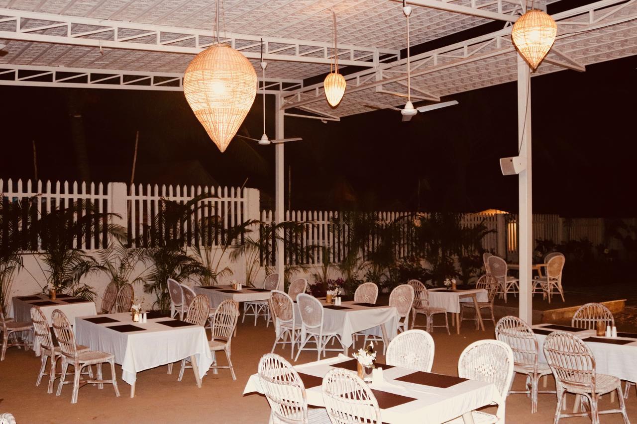 The White Resort Agonda Exterior foto
